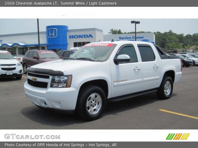 2009 Chevrolet Avalanche LT in Summit White