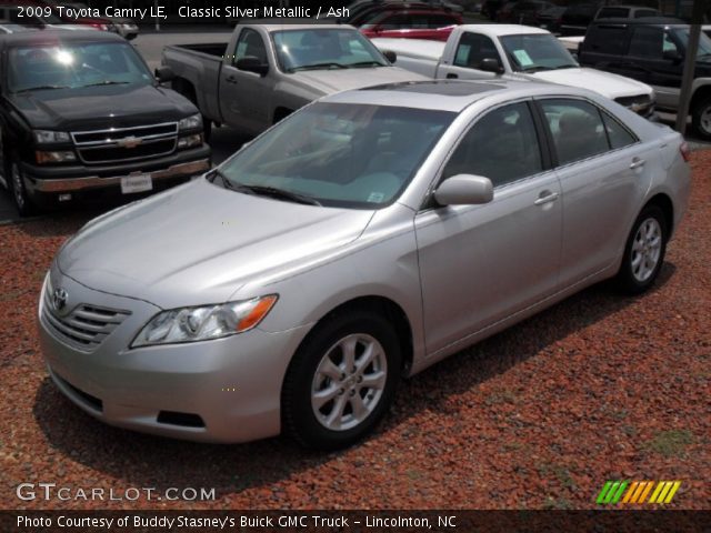 2009 Toyota Camry LE in Classic Silver Metallic