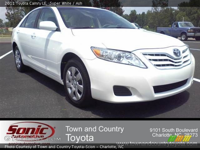 2011 Toyota Camry LE in Super White