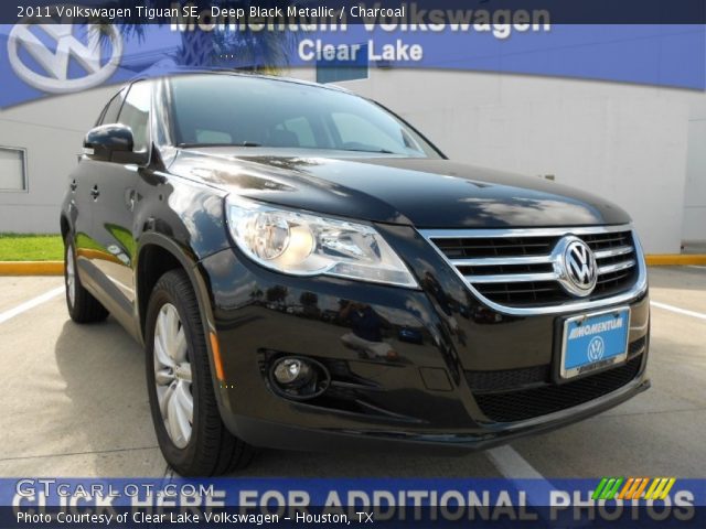 2011 Volkswagen Tiguan SE in Deep Black Metallic