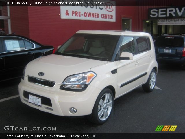 2011 Kia Soul ! in Dune Beige