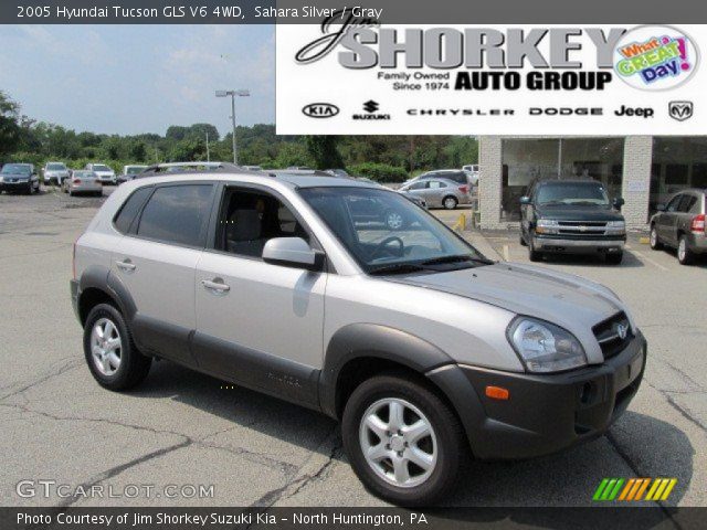 2005 Hyundai Tucson GLS V6 4WD in Sahara Silver
