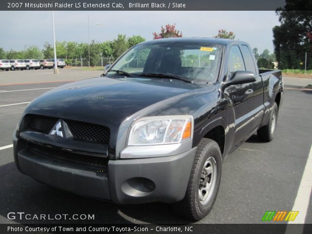 2007 Mitsubishi Raider LS Extended Cab in Brilliant Black