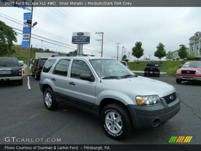2005 Ford Escape XLS 4WD in Silver Metallic
