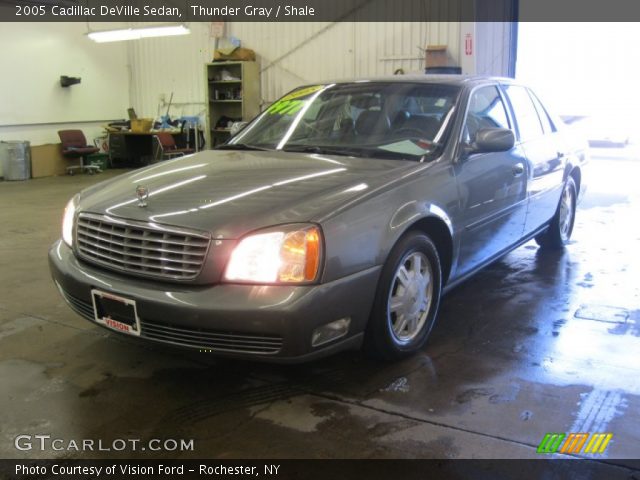 2005 Cadillac DeVille Sedan in Thunder Gray