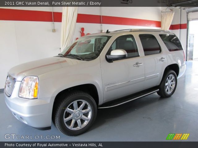 2011 GMC Yukon Denali in Pure Silver Metallic