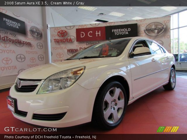 2008 Saturn Aura XE 3.5 in Cream White