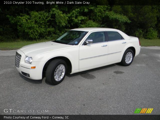 2010 Chrysler 300 Touring in Bright White