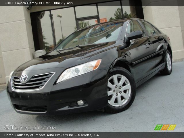 2007 Toyota Camry XLE V6 in Black