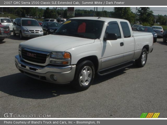 2007 GMC Sierra 1500 Classic SLE Extended Cab in Summit White