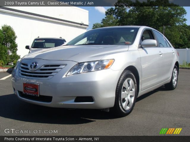 2009 Toyota Camry LE in Classic Silver Metallic