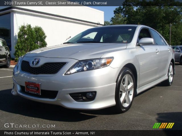 2010 Toyota Camry SE in Classic Silver Metallic