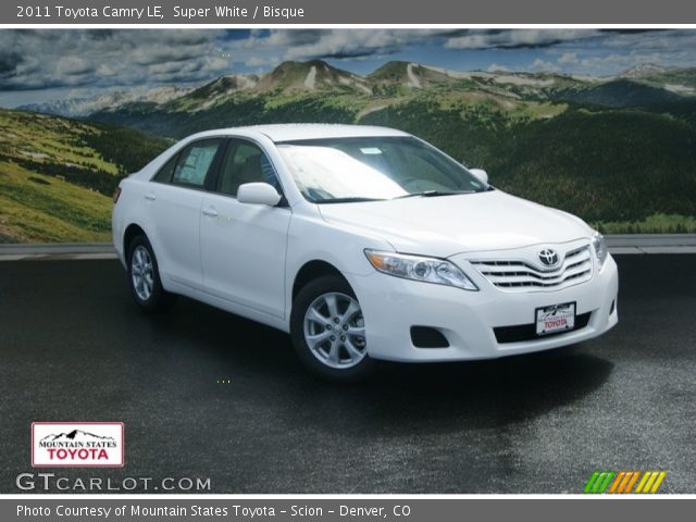 2011 white toyota camry le #7