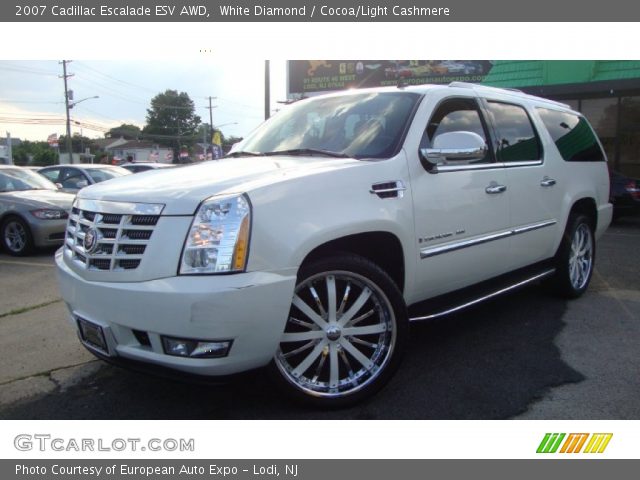 2007 Cadillac Escalade ESV AWD in White Diamond