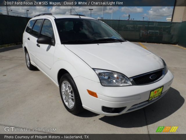 2007 Ford Focus ZXW SES Wagon in Cloud 9 White