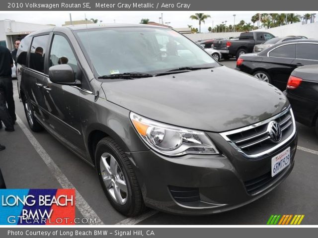 2010 Volkswagen Routan SE in Meteor Gray Metallic