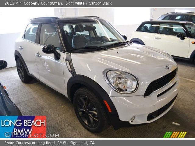 2011 Mini Cooper S Countryman in Light White