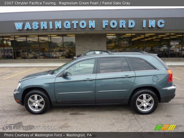 2007 Chrysler Pacifica Touring in Magnesium Green Pearl