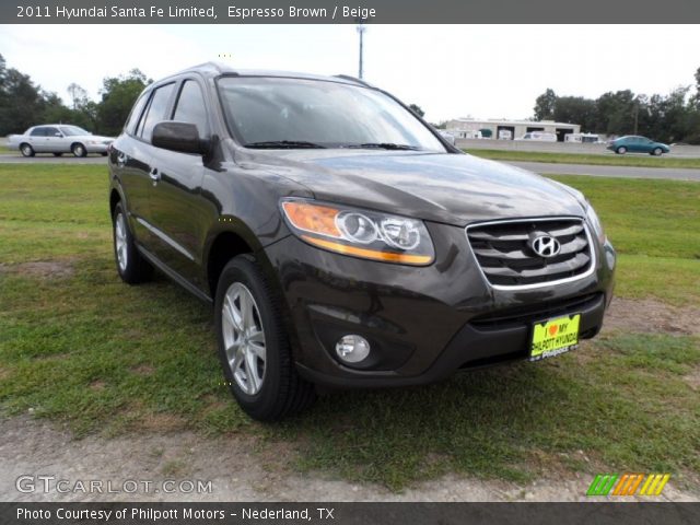 2011 Hyundai Santa Fe Limited in Espresso Brown