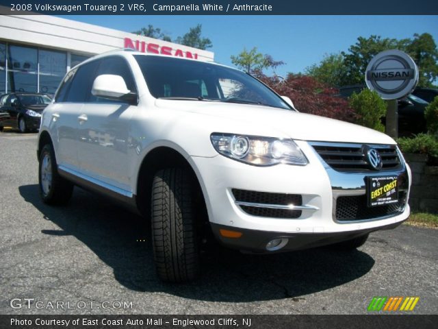 2008 Volkswagen Touareg 2 VR6 in Campanella White
