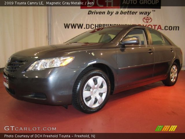 2009 Toyota Camry LE in Magnetic Gray Metallic