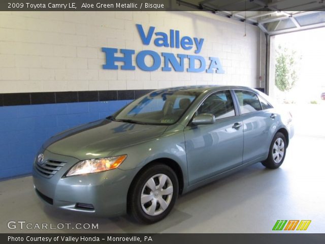 2009 Toyota Camry LE in Aloe Green Metallic