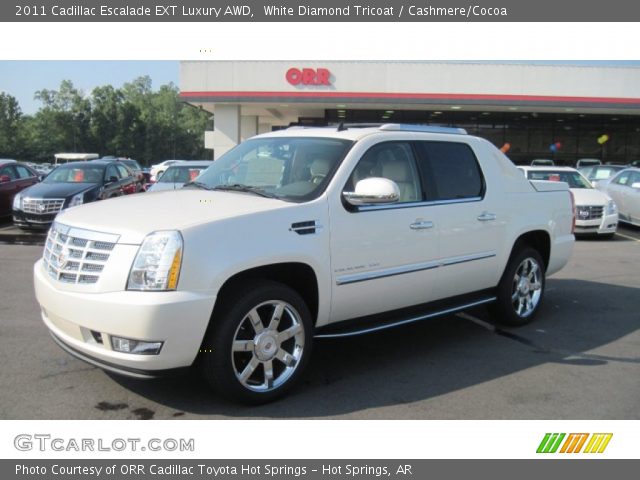 2011 Cadillac Escalade EXT Luxury AWD in White Diamond Tricoat
