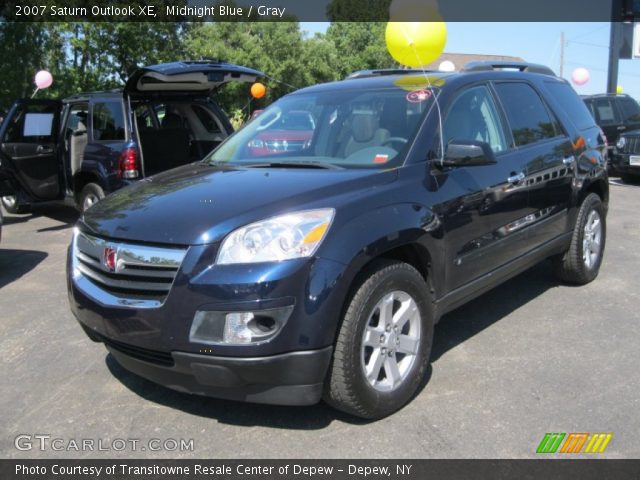 2007 Saturn Outlook XE in Midnight Blue
