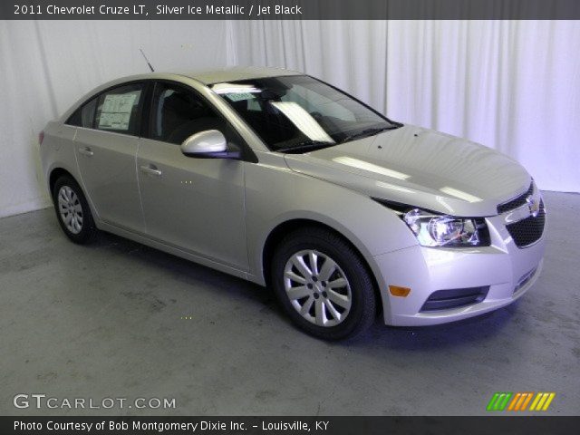 2011 Chevrolet Cruze LT in Silver Ice Metallic