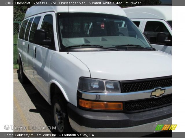 2007 Chevrolet Express LS 2500 Passenger Van in Summit White