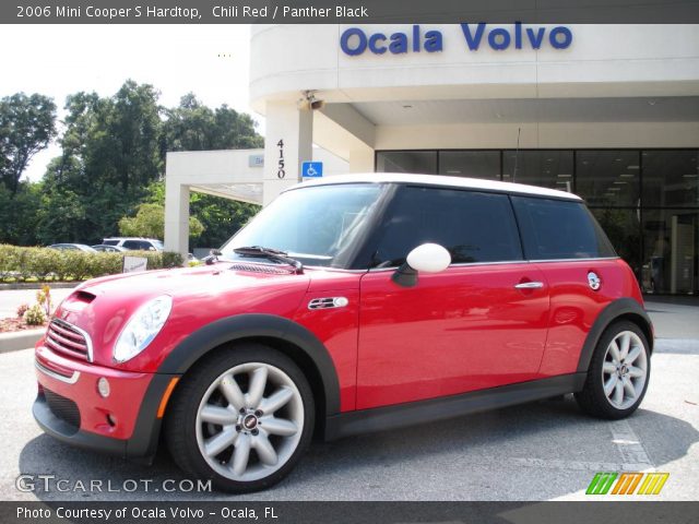 2006 Mini Cooper S Hardtop in Chili Red