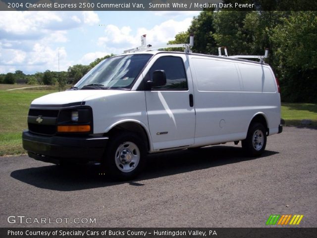 2004 Chevrolet Express 2500 Commercial Van in Summit White