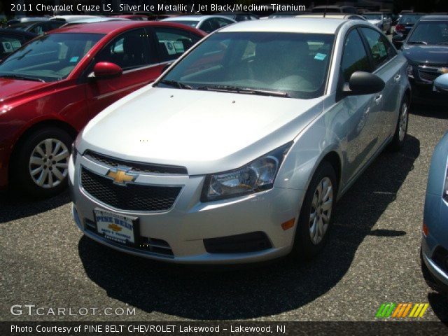 2011 Chevrolet Cruze LS in Silver Ice Metallic