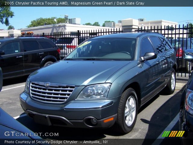 2005 Chrysler Pacifica Touring AWD in Magnesium Green Pearl