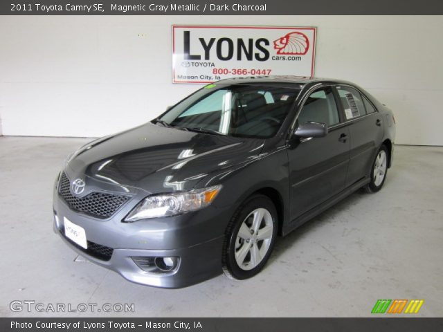 2011 Toyota Camry SE in Magnetic Gray Metallic