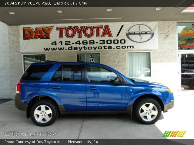 2004 Saturn VUE V6 AWD in Electric Blue