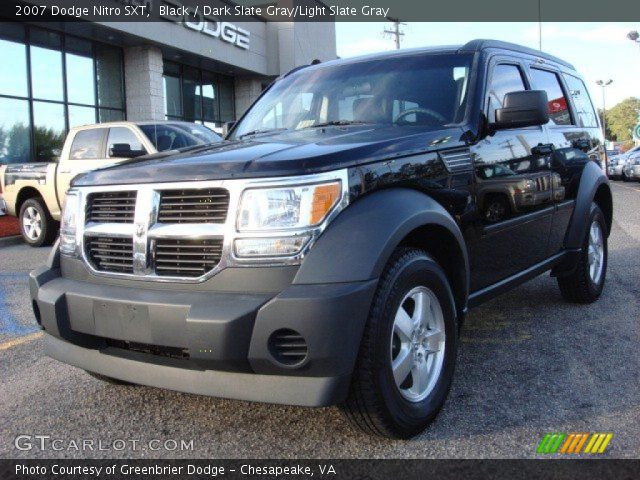 2007 Dodge Nitro SXT in Black