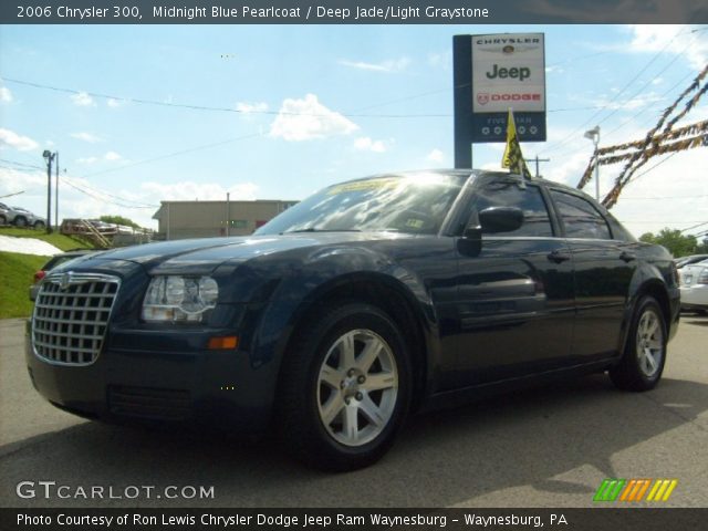 2006 Chrysler 300  in Midnight Blue Pearlcoat