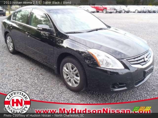2011 Nissan Altima 2.5 S in Super Black