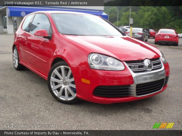 2008 Volkswagen R32  in Tornado Red
