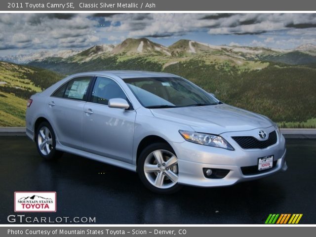 2011 Toyota Camry SE in Classic Silver Metallic