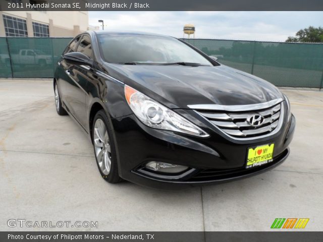 2011 Hyundai Sonata SE in Midnight Black