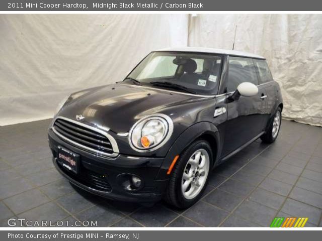 2011 Mini Cooper Hardtop in Midnight Black Metallic