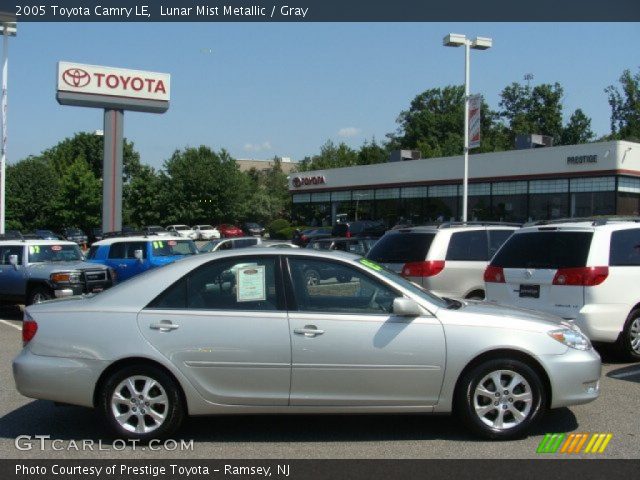 2005 Toyota Camry LE in Lunar Mist Metallic