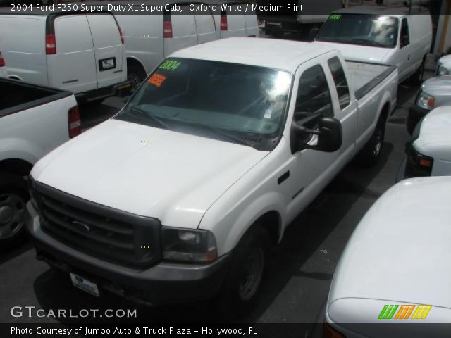 2004 Ford F250 Super Duty XL SuperCab in Oxford White