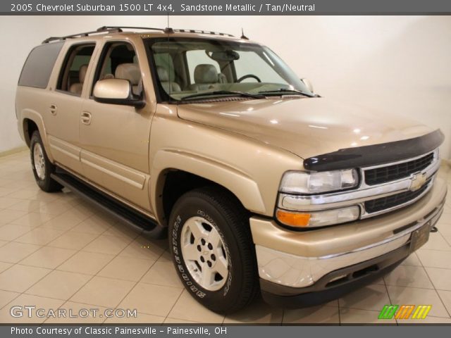 2005 Chevrolet Suburban 1500 LT 4x4 in Sandstone Metallic