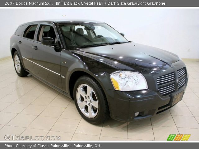 2007 Dodge Magnum SXT in Brilliant Black Crystal Pearl