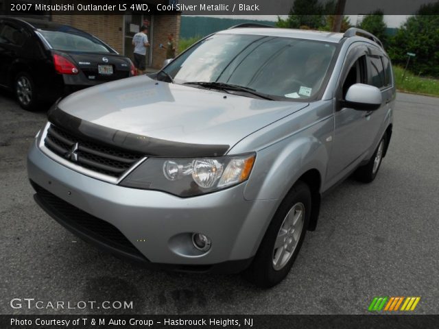 2007 Mitsubishi Outlander LS 4WD in Cool Silver Metallic