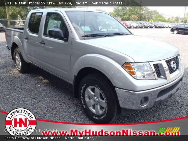 2011 Nissan Frontier SV Crew Cab 4x4 in Radiant Silver Metallic