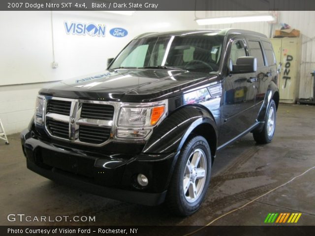 2007 Dodge Nitro SXT 4x4 in Black